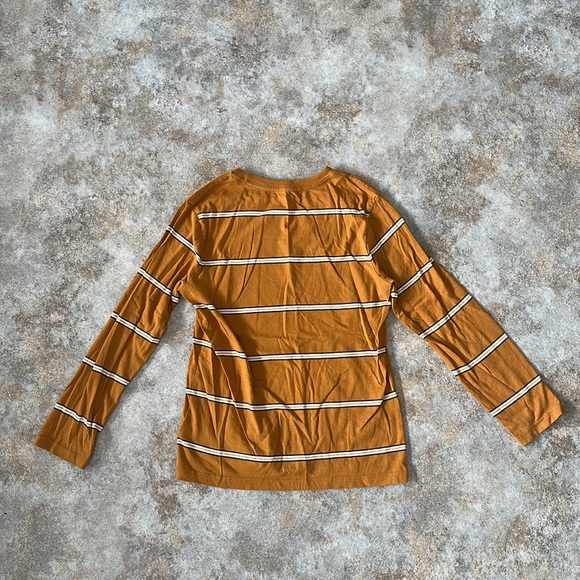 Old Navy Long Sleeve Tee - Picture 4 of 4